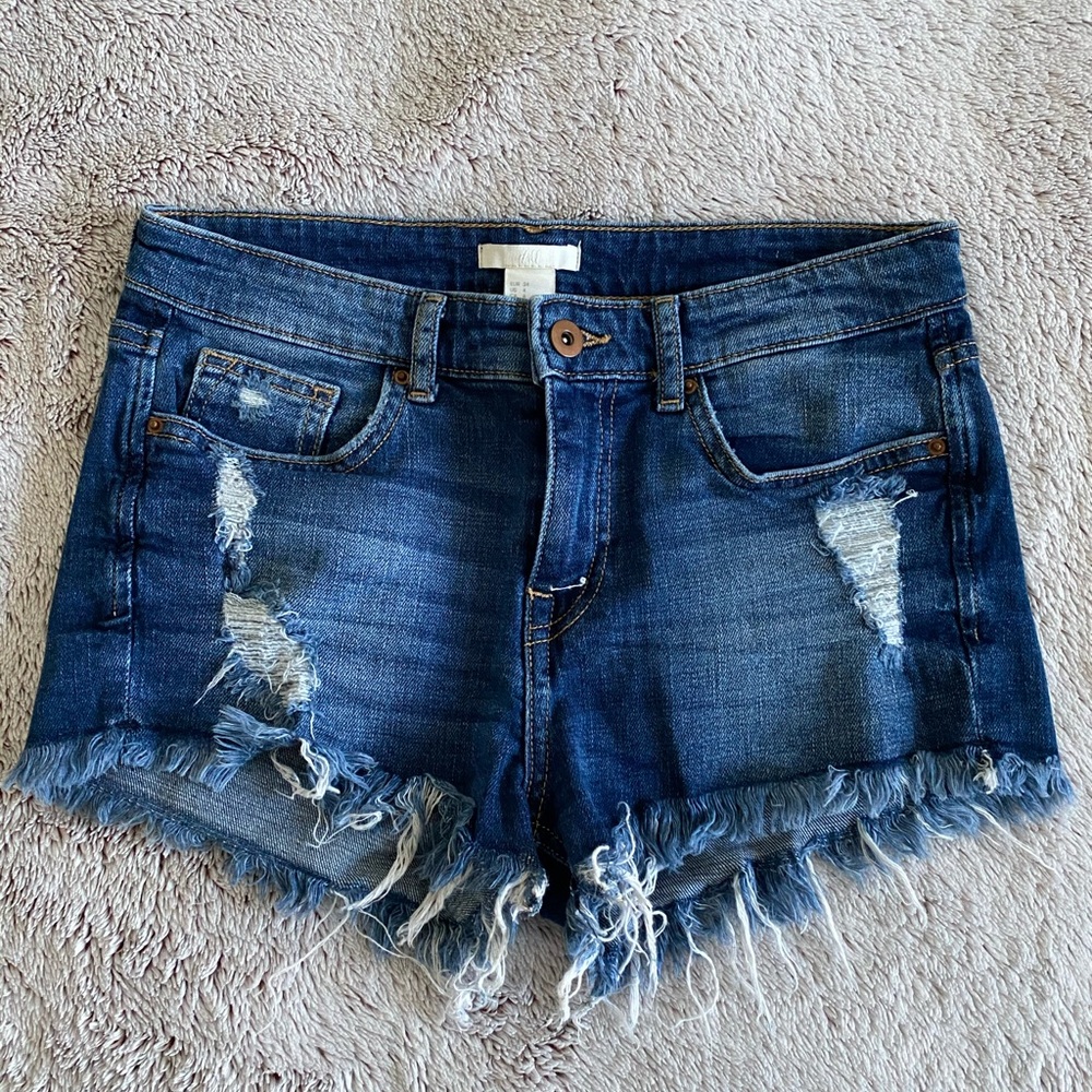 H&M Denim Hot shorts.